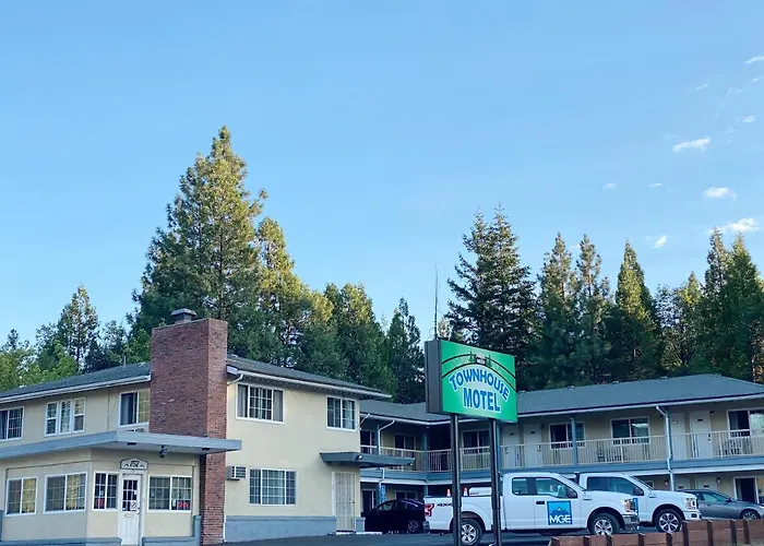 Townhouse Motel