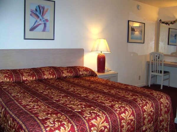Town House Motel Weed