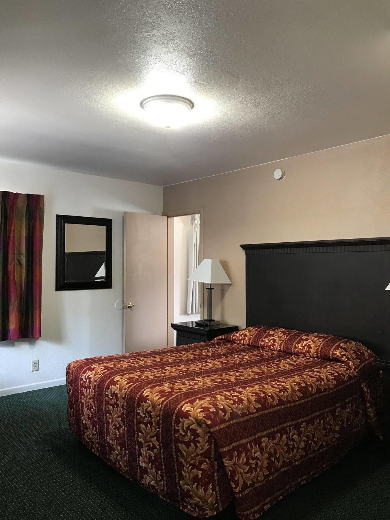 Town House Motel